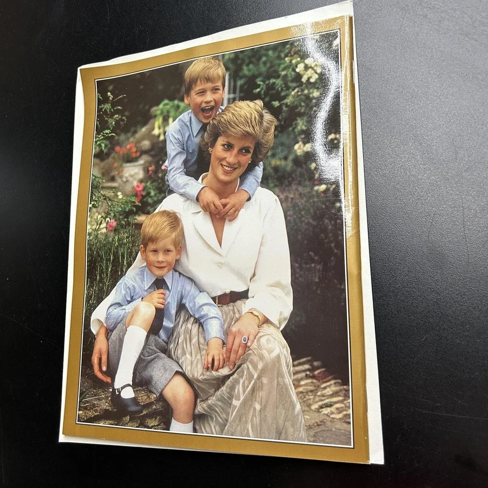 Vintage Time Princess Diana 1961-1997 Commemorative Limited Edition COA Magazine